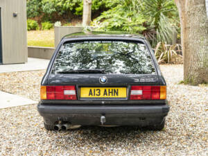 Bild 36/50 von BMW 325i Touring (1990)