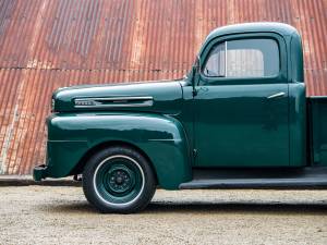 Image 24/48 of Ford F-1 (1950)