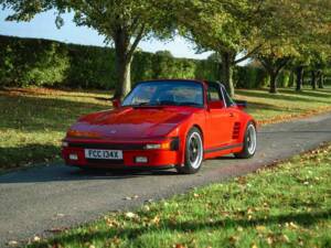 Image 6/32 de Porsche 911 SC 3.0 (1982)