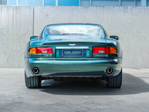 Image 7/40 of Aston Martin DB 7 Vantage (2000)