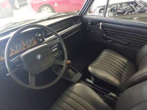 Image 26/29 de BMW 2002 tii (1975)