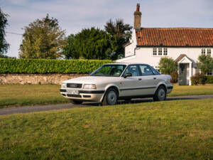 Image 23/50 of Audi 80 - 2.0 E (1993)