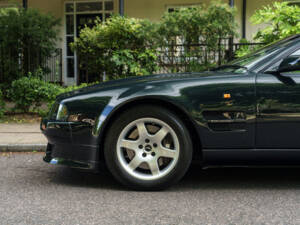 Image 12/43 de Aston Martin V8 Vantage V550 (1999)