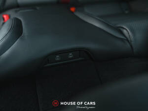 Image 45/47 de Porsche Taycan 4S Sport Turismo (2022)