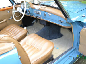 Image 29/50 of Mercedes-Benz 190 SL (1961)