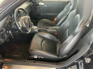 Immagine 11/17 di Porsche 911 Turbo (2010)