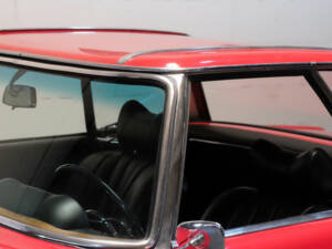 Image 22/28 of Mercedes-Benz 230 SL (1964)