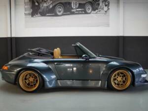 Image 28/50 of Porsche 911 Carrera RWB (1995)