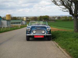 Image 30/34 of Austin-Healey 3000 Mk II (BN7) (1961)