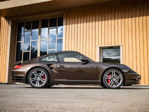 Image 17/50 of Porsche 911 Turbo (2009)