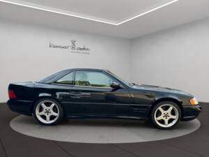 Imagen 5/22 de Mercedes-Benz SL 500 (2001)