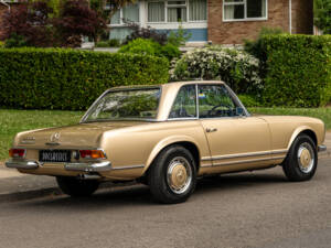Image 3/21 of Mercedes-Benz 250 SL (1967)