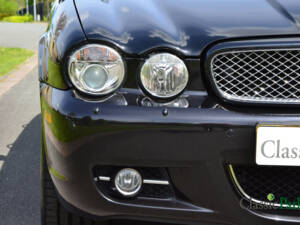 Image 16/50 of Jaguar XJ 2.7 D (2008)