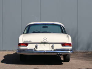 Immagine 25/45 di Mercedes-Benz 280 SE (1968)