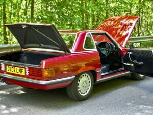 Image 15/50 of Mercedes-Benz 300 SL (1988)