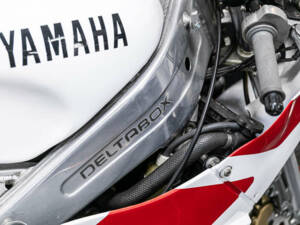 Image 8/28 of Yamaha DUMMY (1988)