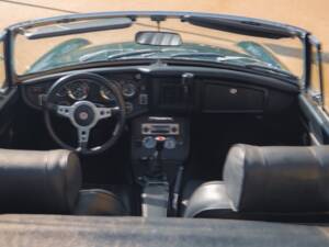 Image 6/50 of MG MGB GT (1974)