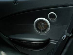 Image 40/50 of BMW M6 (2007)