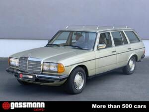 Image 5/15 of Mercedes-Benz 280 TE (1985)