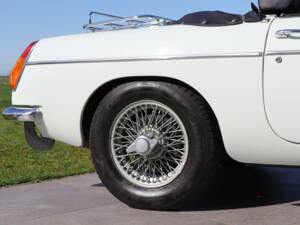 Bild 19/50 von MG MGB (1972)