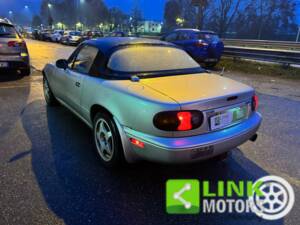 Image 9/10 of Mazda MX-5 1.6 (1992)