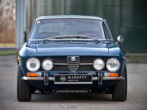 Image 9/85 de Alfa Romeo 1750 GT Veloce (1970)