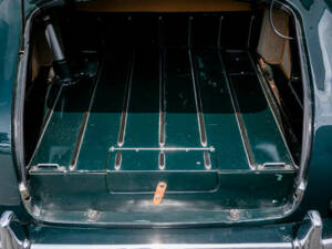 Image 12/50 of Aston Martin DB 2&#x2F;4 Mk I DHC (1954)