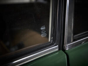 Bild 22/98 von Volvo 244 DL (1975)