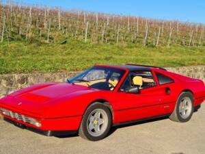 Imagen 2/12 de Ferrari 328 GTS (1987)