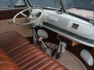 Image 17/50 of Volkswagen T1 Kombi (1962)