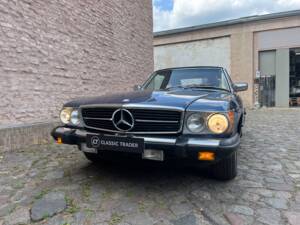 Afbeelding 37/146 van Mercedes-Benz 380 SL (1982)