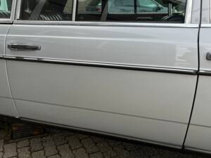 Bild 46/51 von Mercedes-Benz 300 D lang (1985)