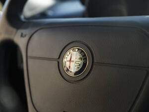 Bild 28/34 von Alfa Romeo GTV 2.0 V6 Turbo (1996)