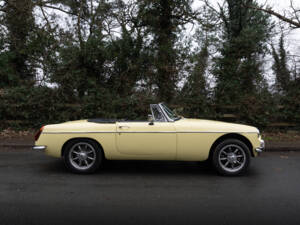 Image 7/16 of MG MGB (1969)