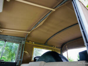 Image 16/55 of Land Rover 88 (1958)