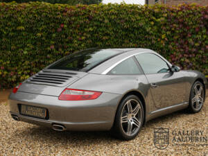 Image 2/50 of Porsche 911 Targa 4 (2007)