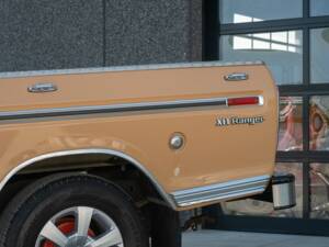 Bild 4/15 von Ford F-150 Ranger (1976)