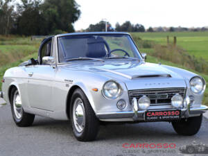 Image 20/42 of Datsun Fairlady 2000 (1969)