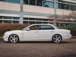 Image 5/8 of Jaguar XJ 8 4.2 (2007)