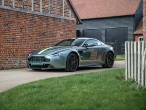 Image 8/50 de Aston Martin V12 Vantage AMR (2017)