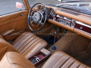 Imagen 9/33 de Mercedes-Benz 280 SL (1969)