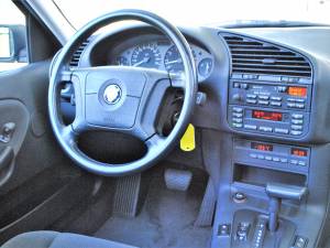 Imagen 8/50 de BMW 323i (1996)
