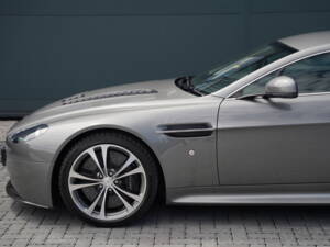 Imagen 9/50 de Aston Martin V12 Vantage (2012)