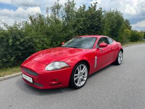 Image 15/49 of Jaguar XKR (2007)