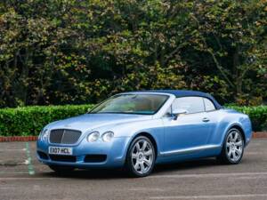 Bild 41/50 von Bentley Continental GTC (2007)