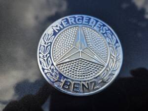Afbeelding 31/31 van Mercedes-Benz 560 SEC (1991)