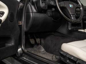 Bild 45/46 von BMW 318i (1995)