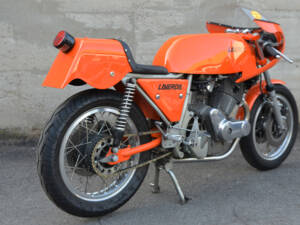 Image 3/36 of Laverda DUMMY (1975)