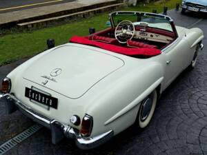 Afbeelding 3/26 van Mercedes-Benz 190 SL (1959)