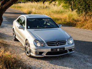 Image 45/50 of Mercedes-Benz CLK 63 AMG (2007)